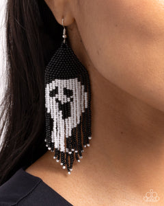 Paparazzi Spooky Strands - Black