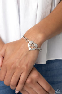 Paparazzi PAW-sitively Perfect - Silver